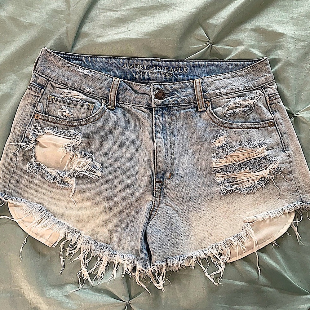 High Rise American Eagle Jean shorts